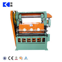 Automatic expanded metal mesh making machine
